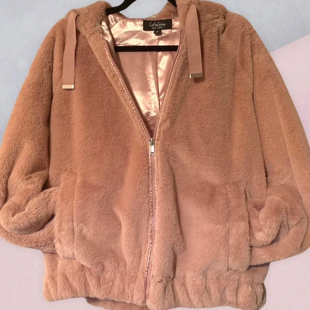 COFEE SHOP New York Pink Soft Feux Fur Silk Interior Hooded Dress Jacket Size XL - Picture 2 of 11